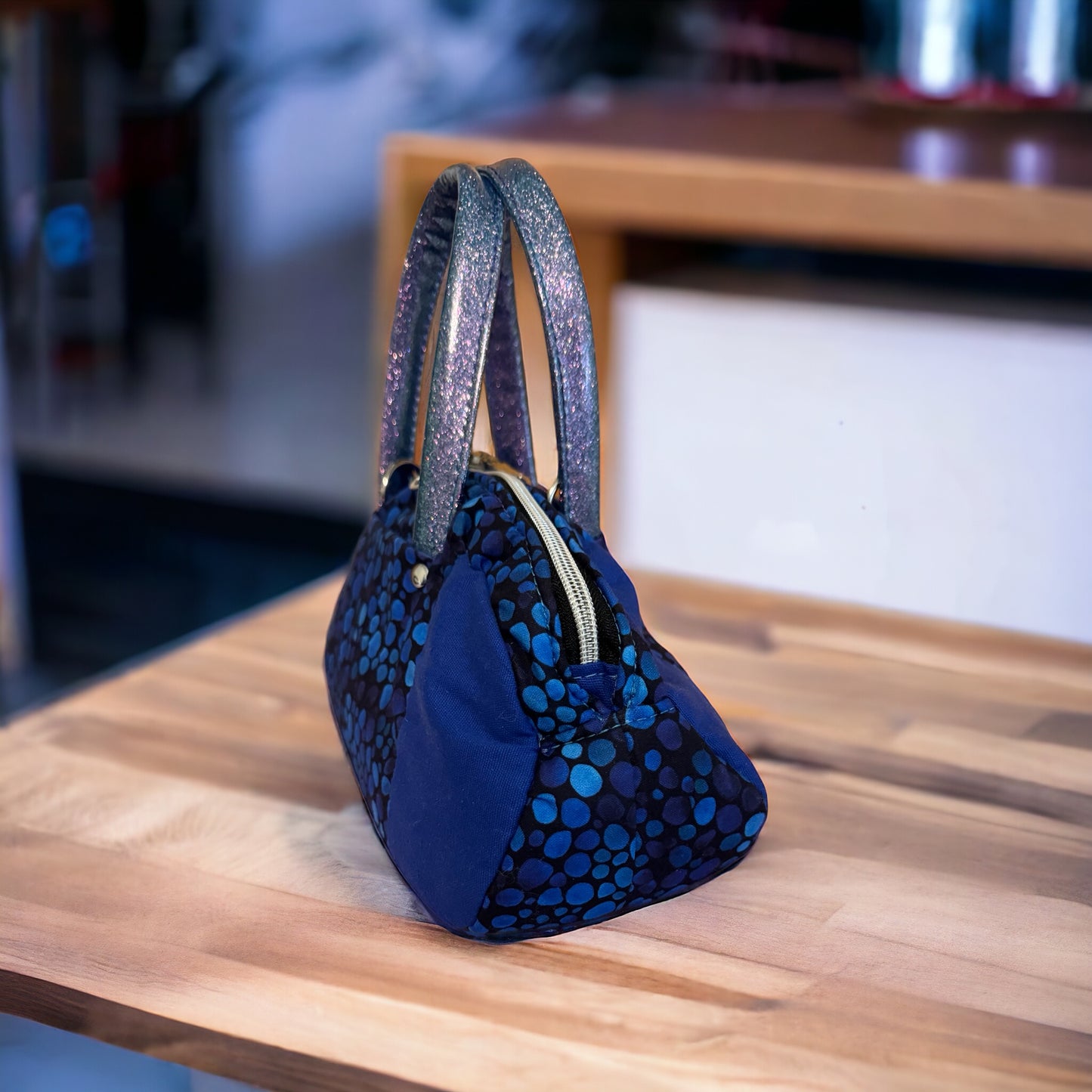 PDF Pattern and Video Tutorial - The Carryall Bag by KMGhandmade