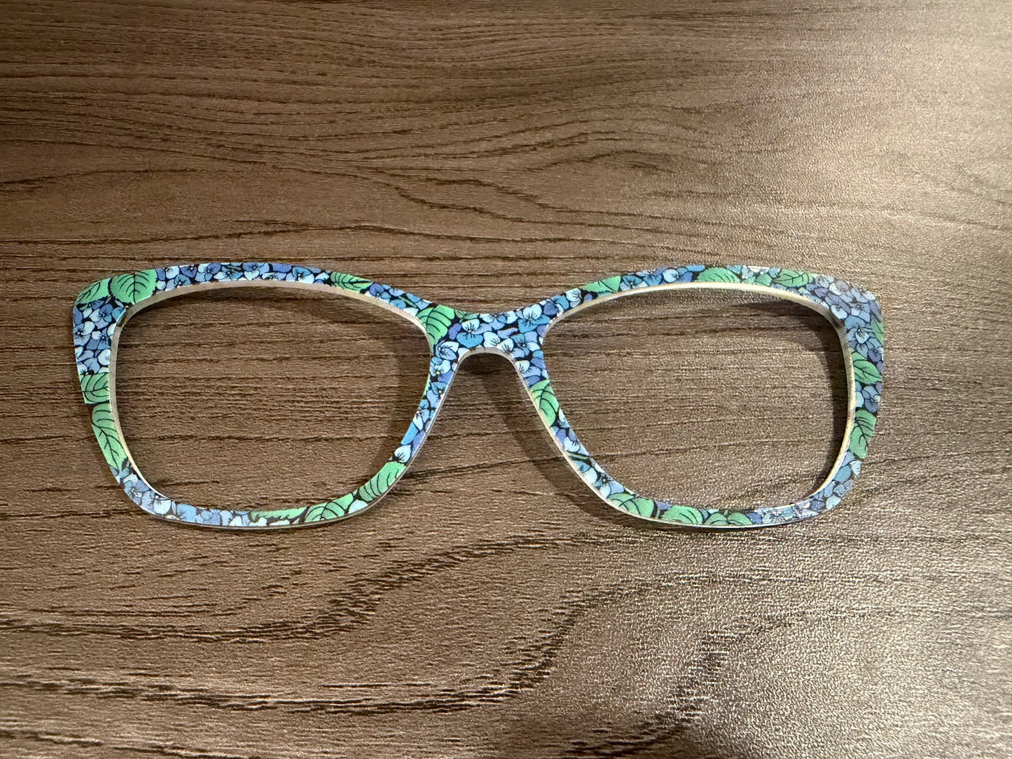 Wanda - Pair Eyewear - Hydrangeas - Lauren D. Consignment*