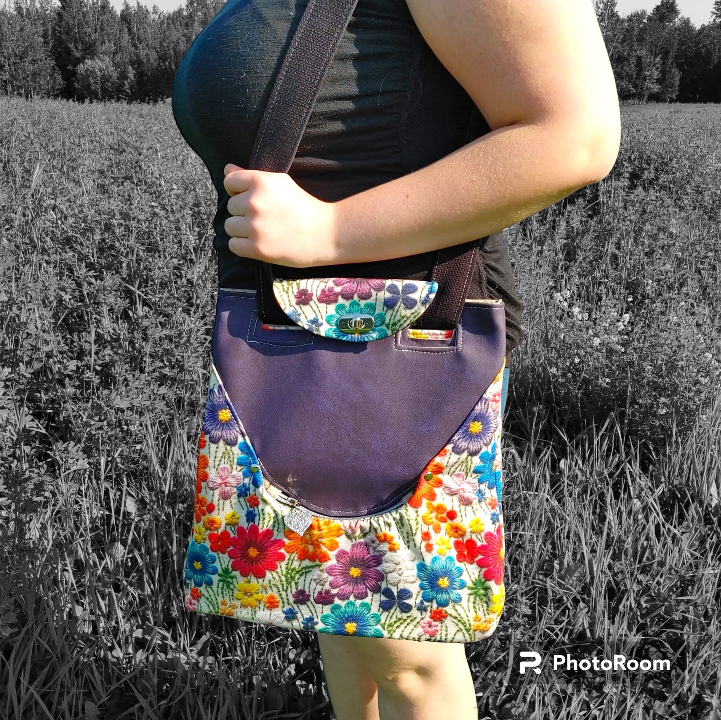 PDF Pattern and Video Tutorial - Perry the Happy Traveler Bag