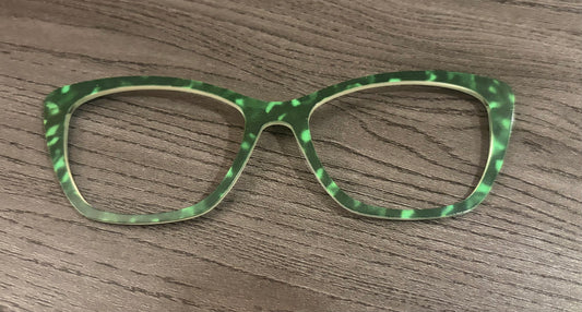 Wanda - Pair Eyewear - Kelly Green Tortoise - Lauren D. Consignment*