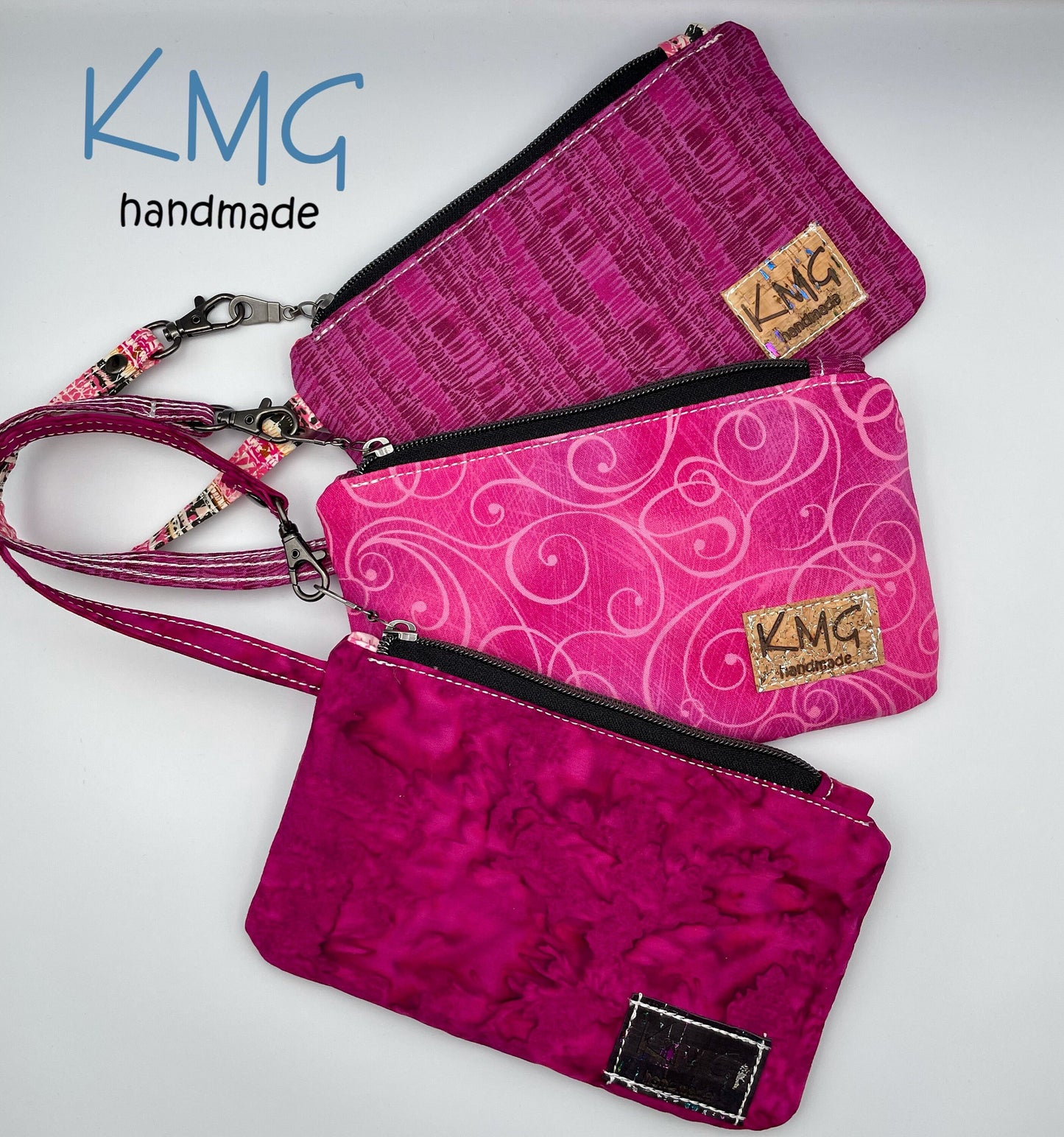 PDF Pattern and Video Tutorial - The Clip & Zip Wristlet by KMGhandmade