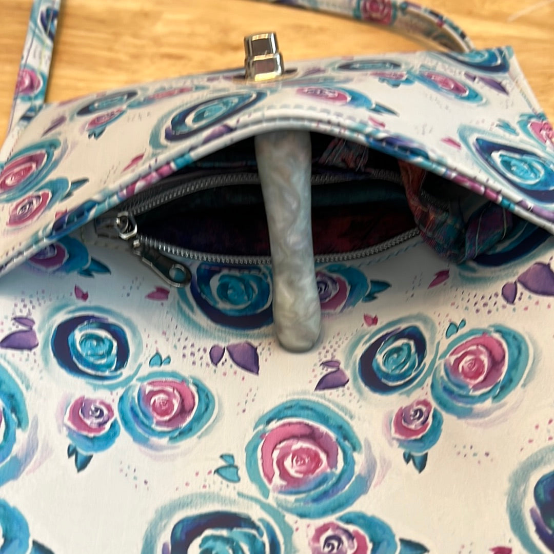 KMGhandmade Original Aura Envelope Bag - UV Color Change Floral